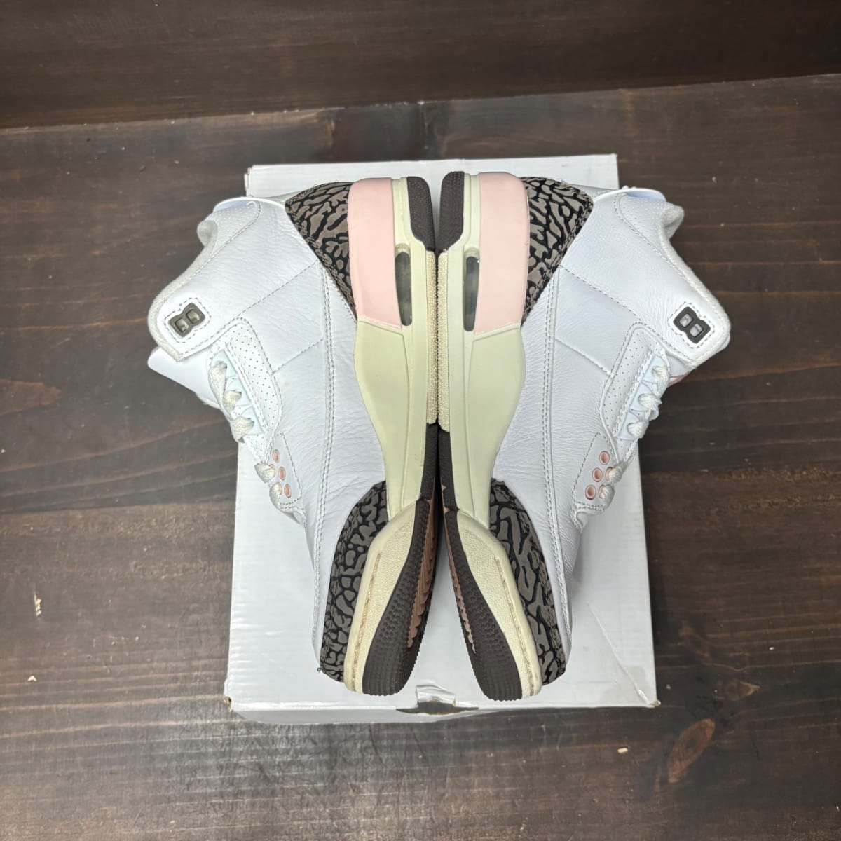 Jordan 3 Retro Neapolitan Dark Mocha (Women's) Size 6.5W (Pre-Owned) - tag
