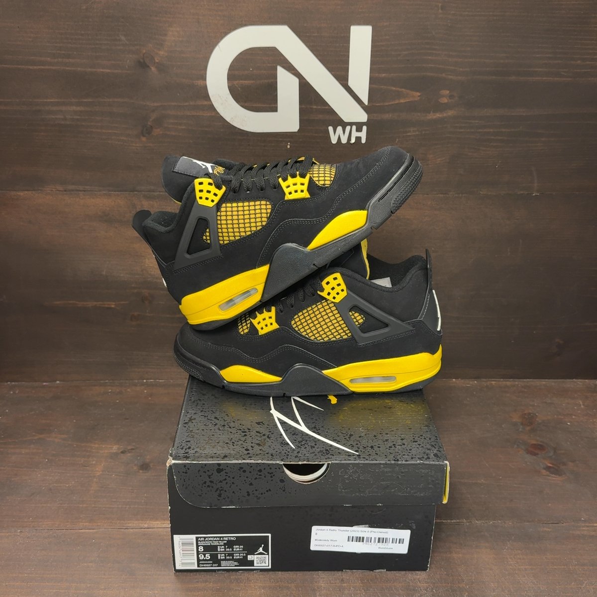 Jordan 4 Retro Thunder (2023) Size 8 (Pre-Owned) - front