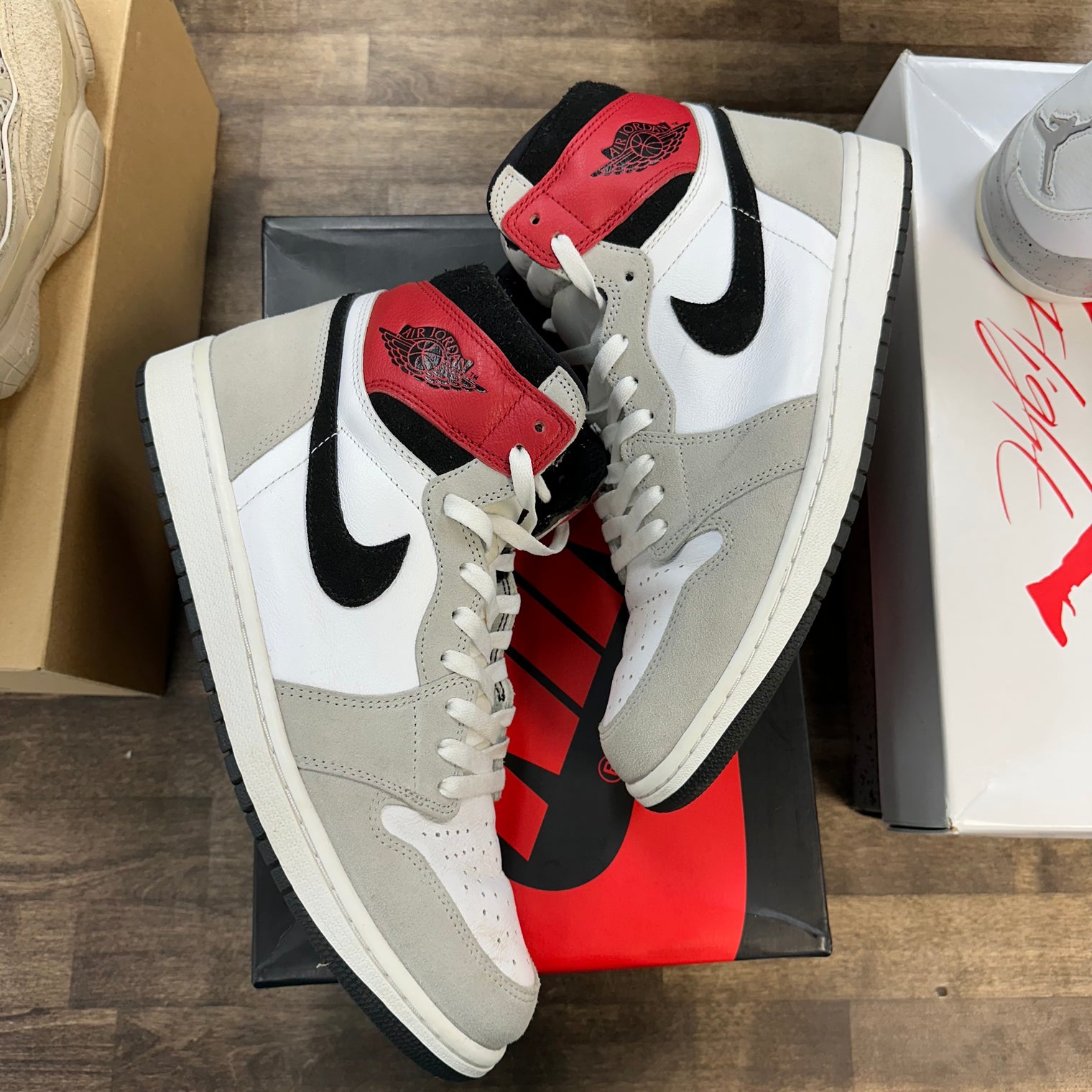 Jordan 1 Retro High Light Smoke Grey (USED)