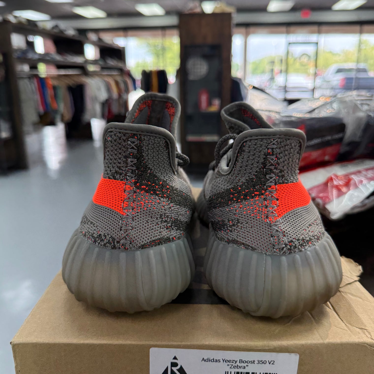 Beluga Reflective Yeezy 350 (USED, Replacement Box)