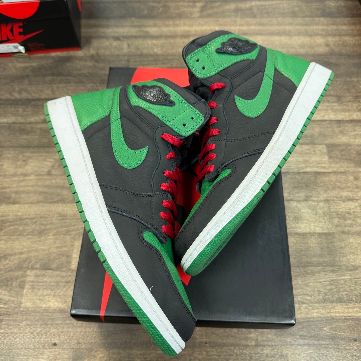 Pine Green Black Jordan 1 Retro High (USED)