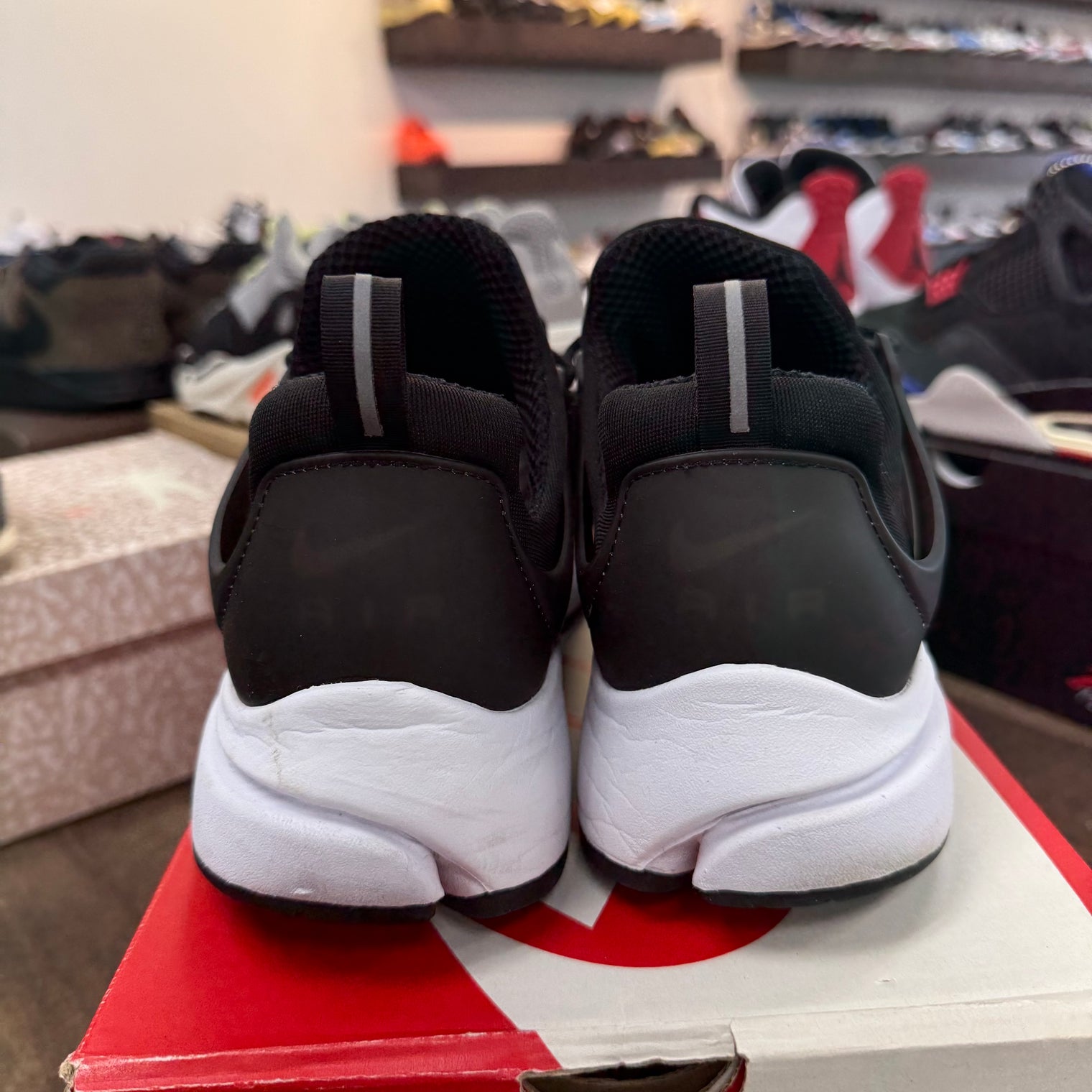 Black White Nike Air Presto (USED)