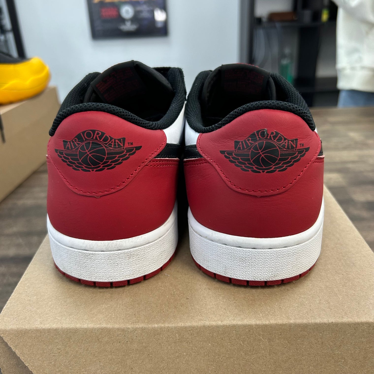 Black Toe Jordan 1 Low OG (USED, No Box)