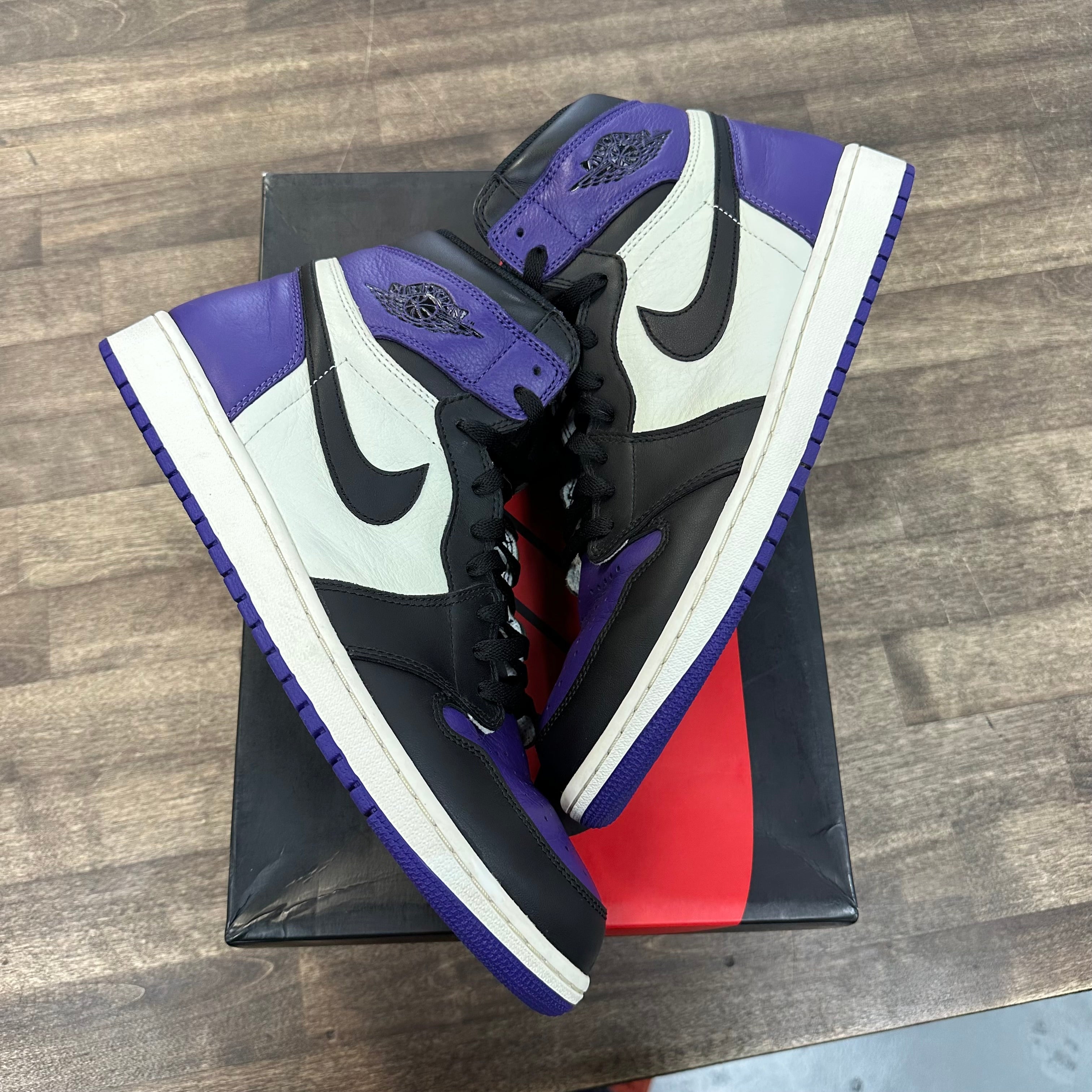 Jordan Court Purple Jordan 1 High OG (USED) Size 13 (Pre-Owned) - Image 1