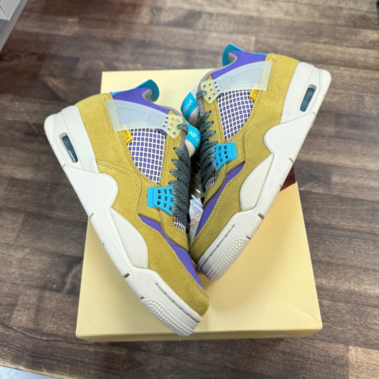 Jordan 4 Retro SP 30th Anniversary Union Desert Moss (US 7.5) (USED)