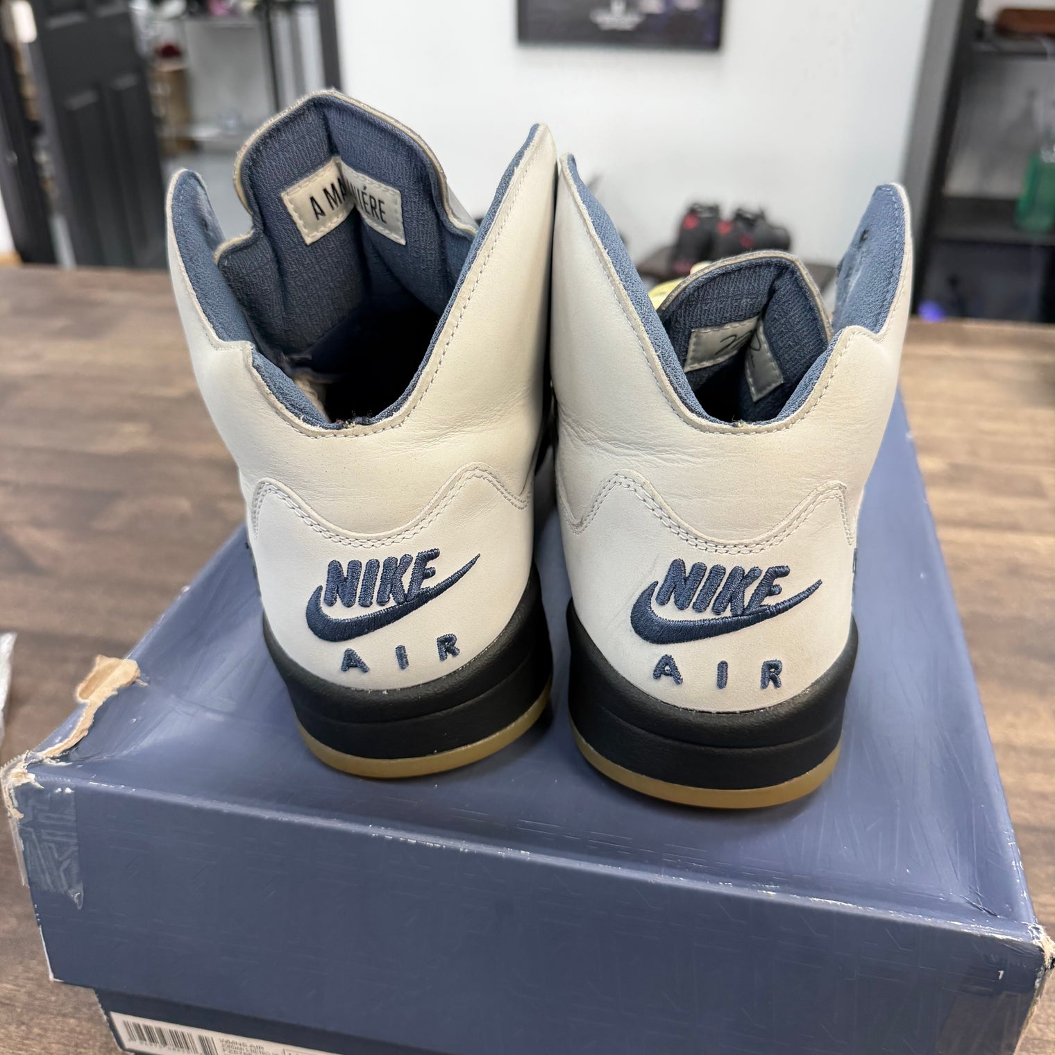 A Ma Maniere Dawn Jordan 5 (W) (USED)