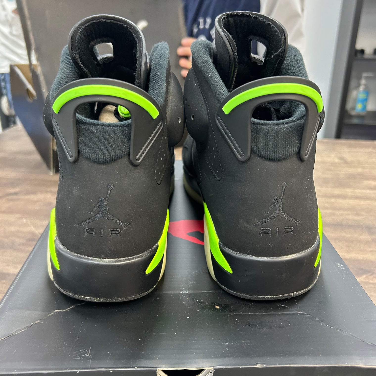 Electric Green Jordan 6 Retro (USED)