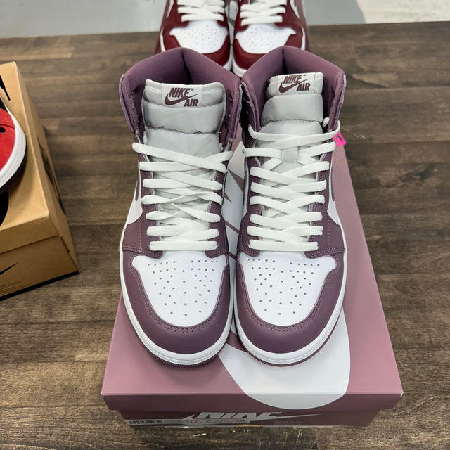 Mauve Jordan 1 High (USED)