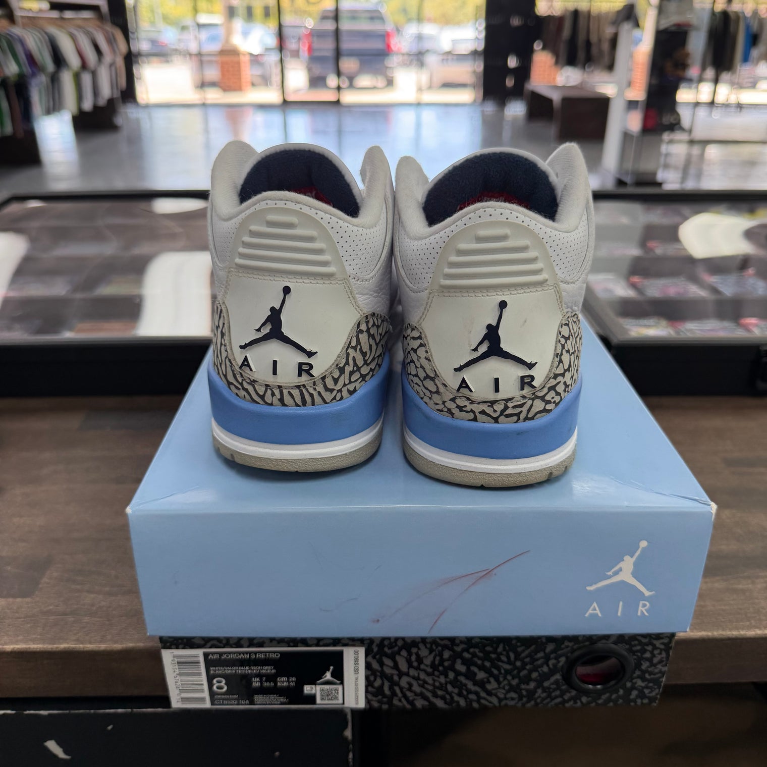 UNC Jordan 3 Retro (USED)