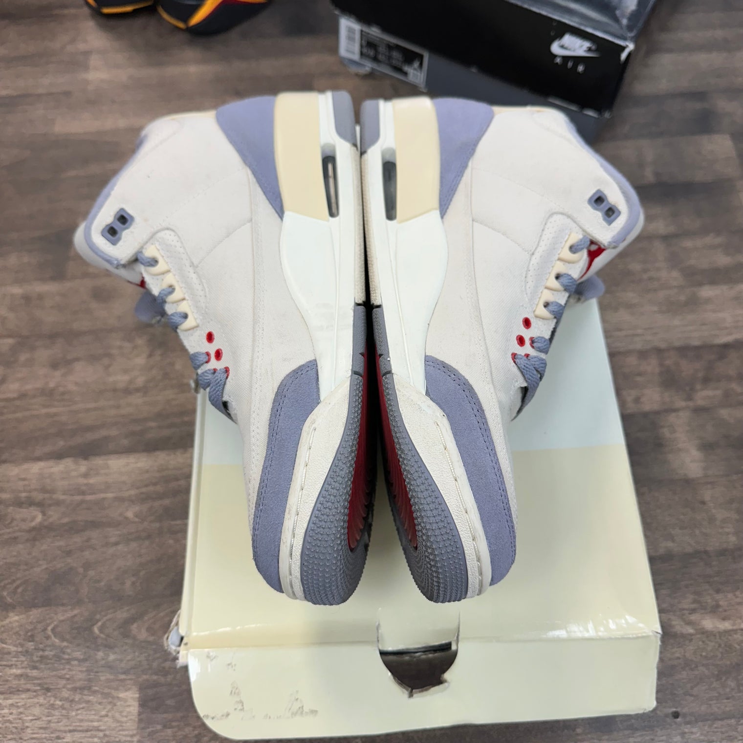 Air Jordan 3 Retro Muslin (USED)