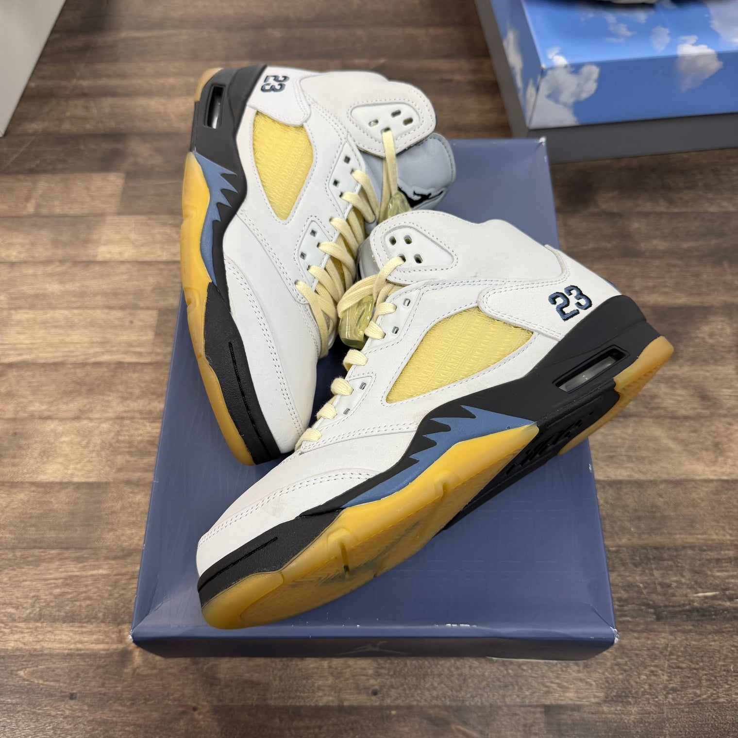 A Ma Maniere Dawn Jordan 5 Retro (W) (USED)