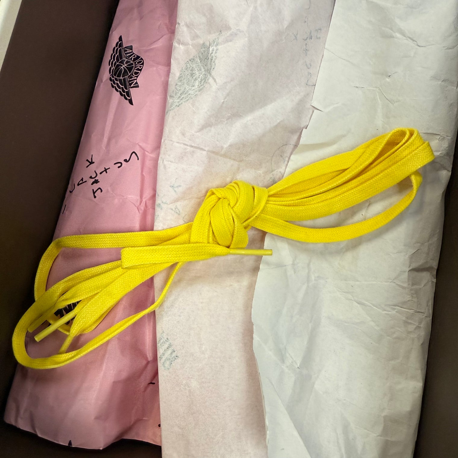 Travis Scott Canary Jordan 1 Low (W) (USED)