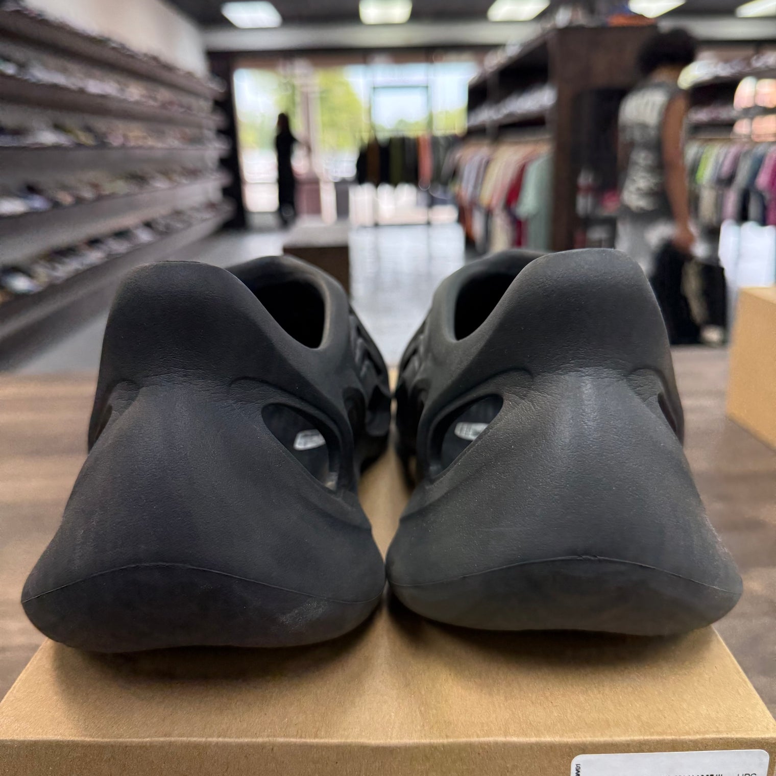 Onyx Yeezy Foam RNNR (USED)