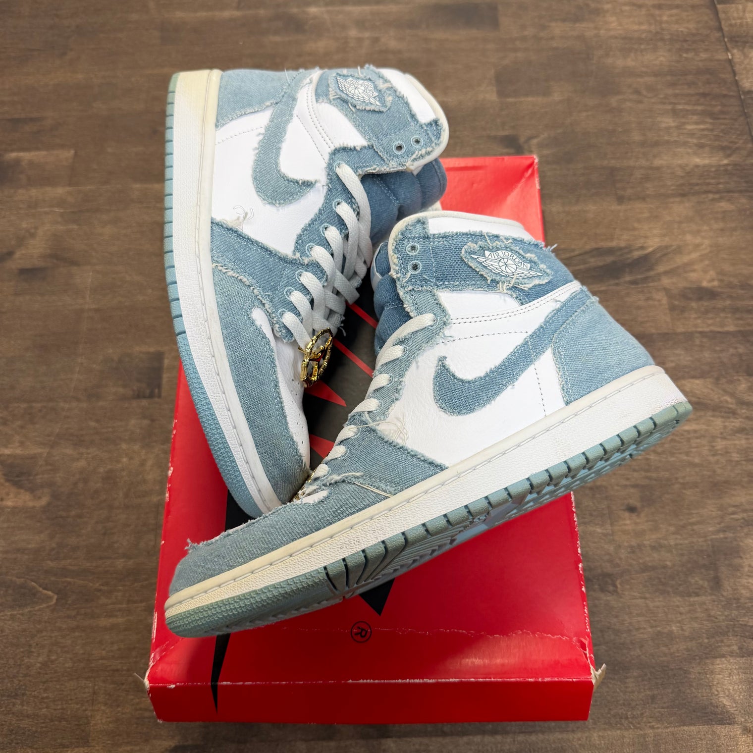 Denim Jordan 1 High (W) (USED)