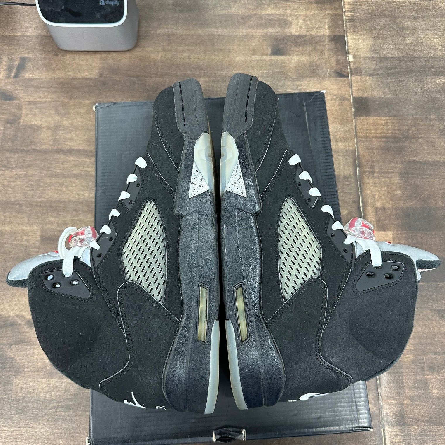 Black Metallic Jordan 5 (2016) (USED)