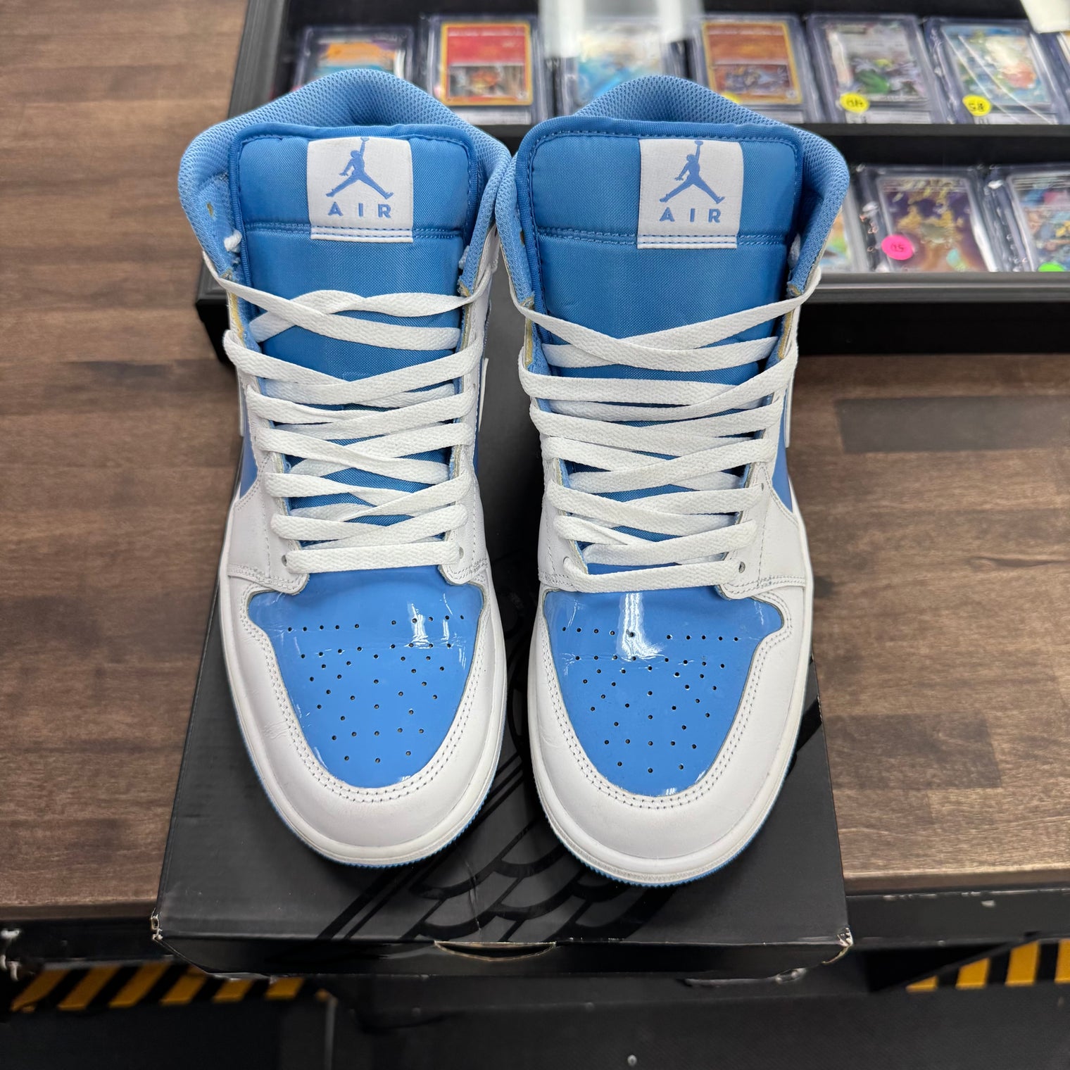 Legend Blue Jordan 1 Mid (USED)