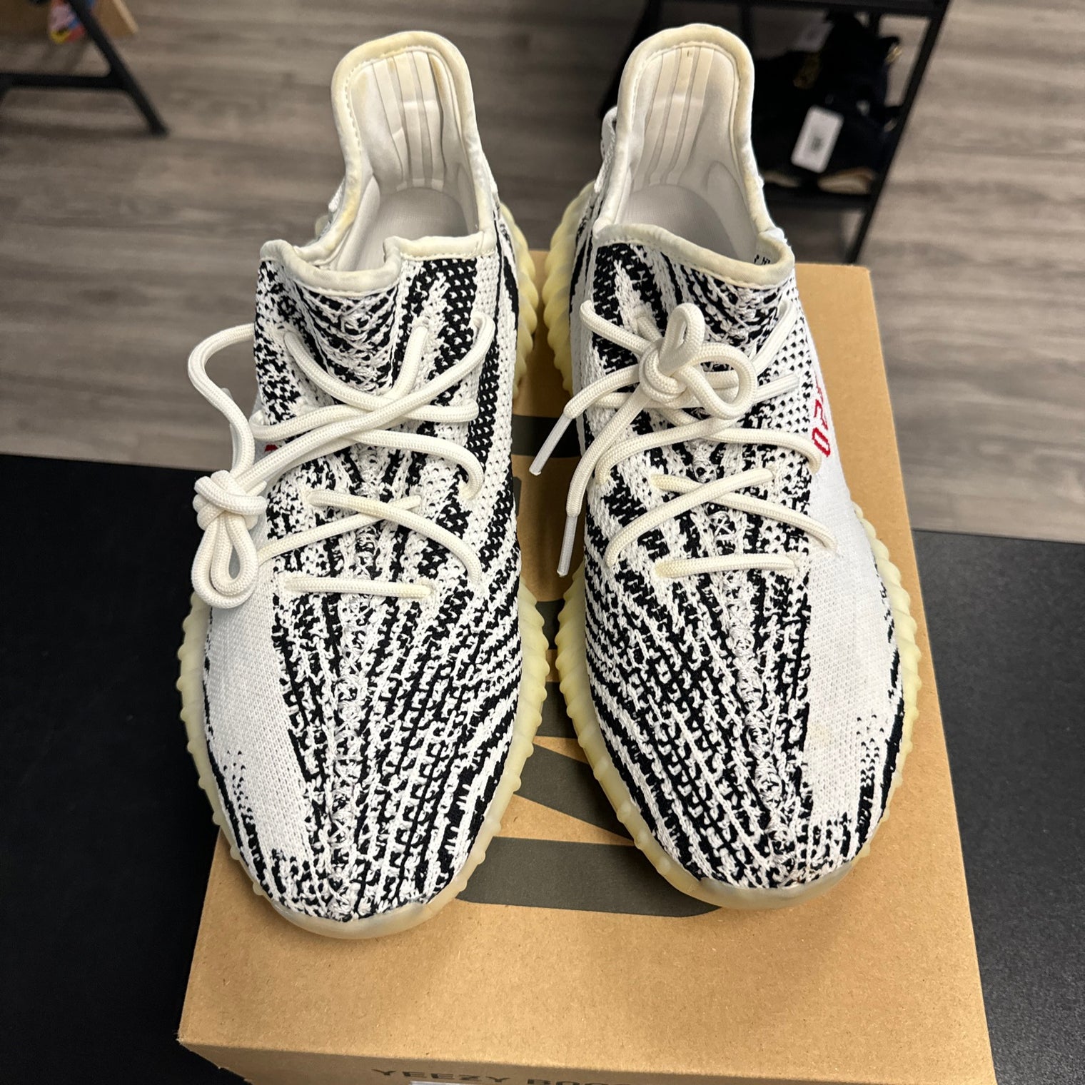 Yeezy 350 Zebra (USED: Replacement box)