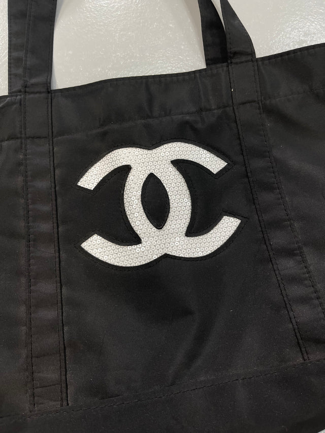 Chanel Precision Sequin Tote (USED)