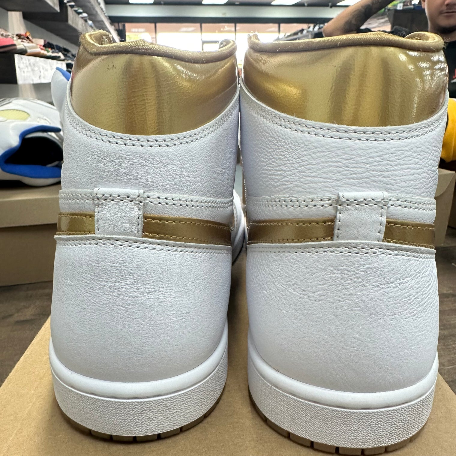 (W) Metallic Gold Jordan 1 (Used, No Box)
