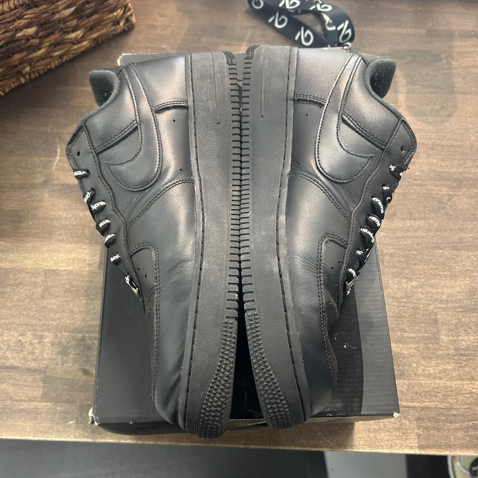 Supreme Air Force 1 Black (USED)