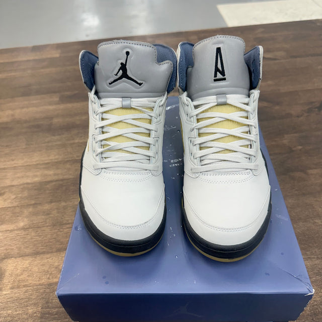 (W) A Ma Maniere Dawn Jordan 5 (USED)