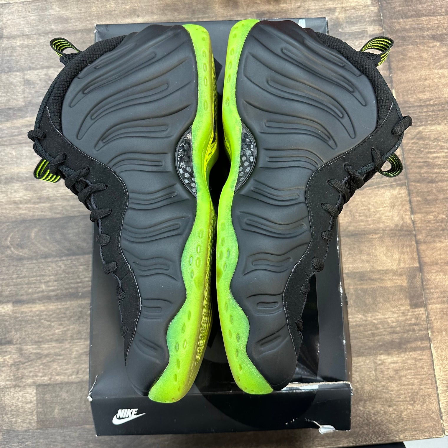 Black Volt Nike Air Foamposite One (USED)