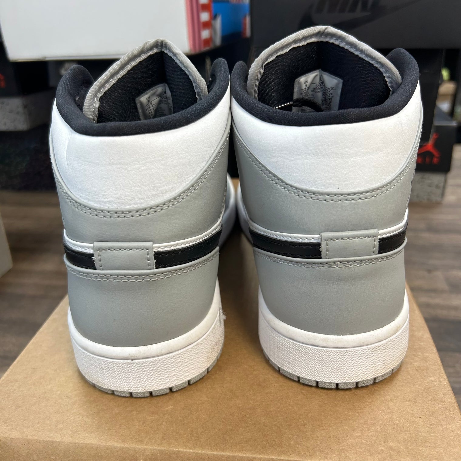 Jordan 1 Mid Light Smoke Grey (US 9) (USED, No Box)