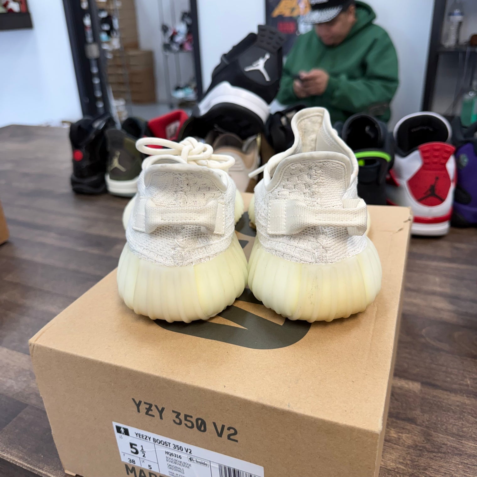 Bone Yeezy 350 (USED)