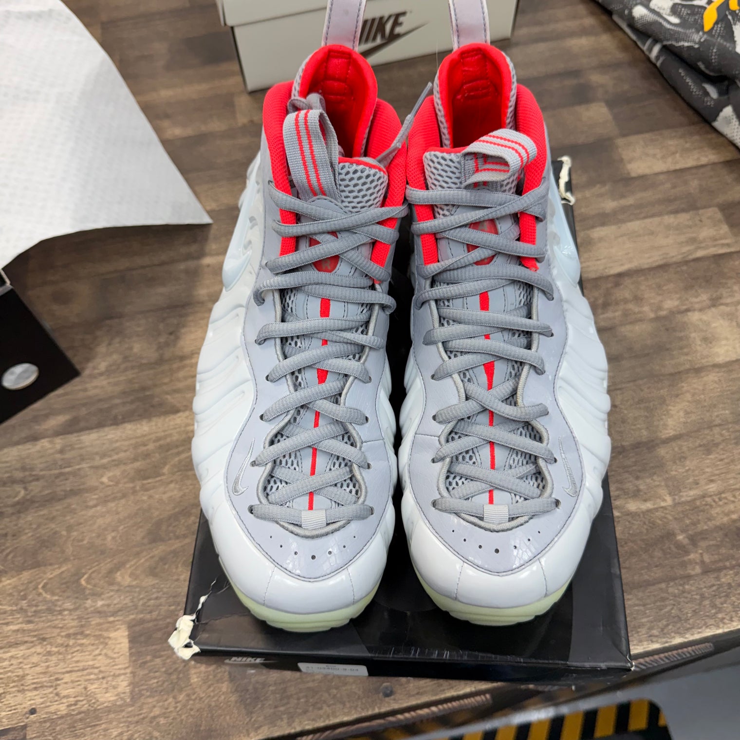 Pure Platinum Nike Air Foamposite Pro (USED)