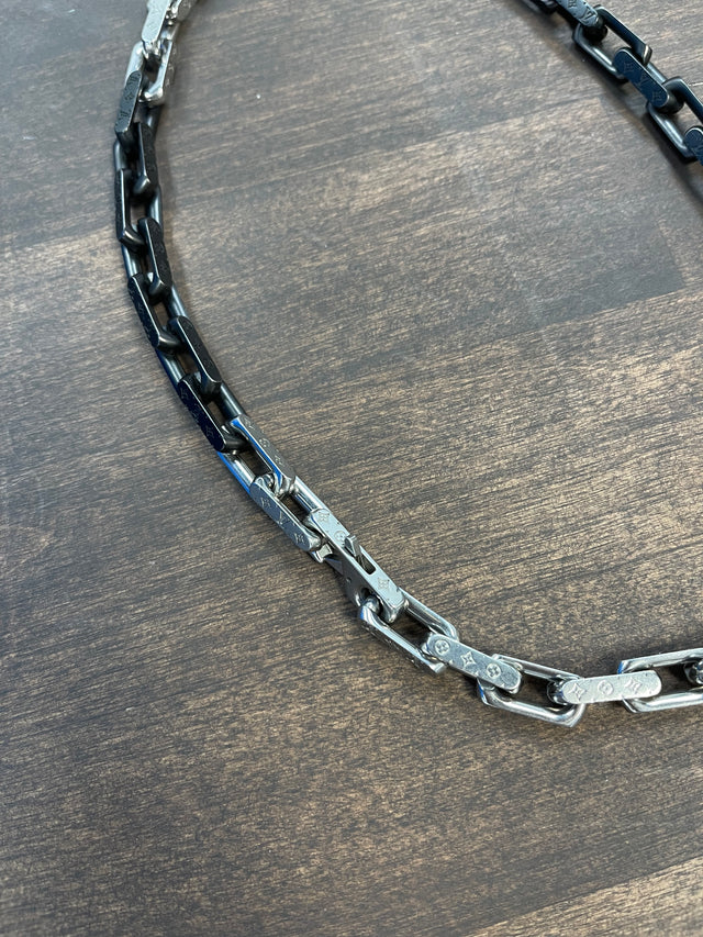 Louis Vuitton Monogram Chain Necklace (USED)