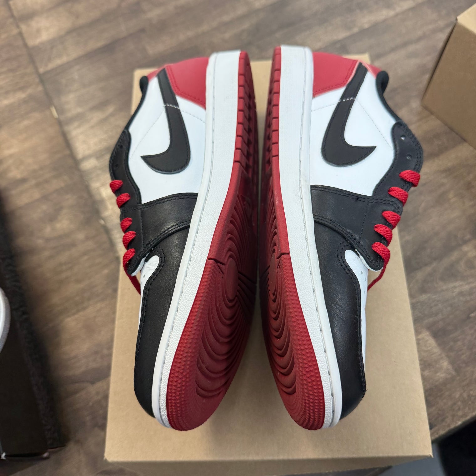 Black Toe Jordan 1 Low OG (USED, No Box)