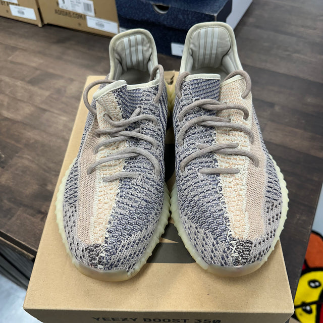Ash Pearl Yeezy 350 (USED)