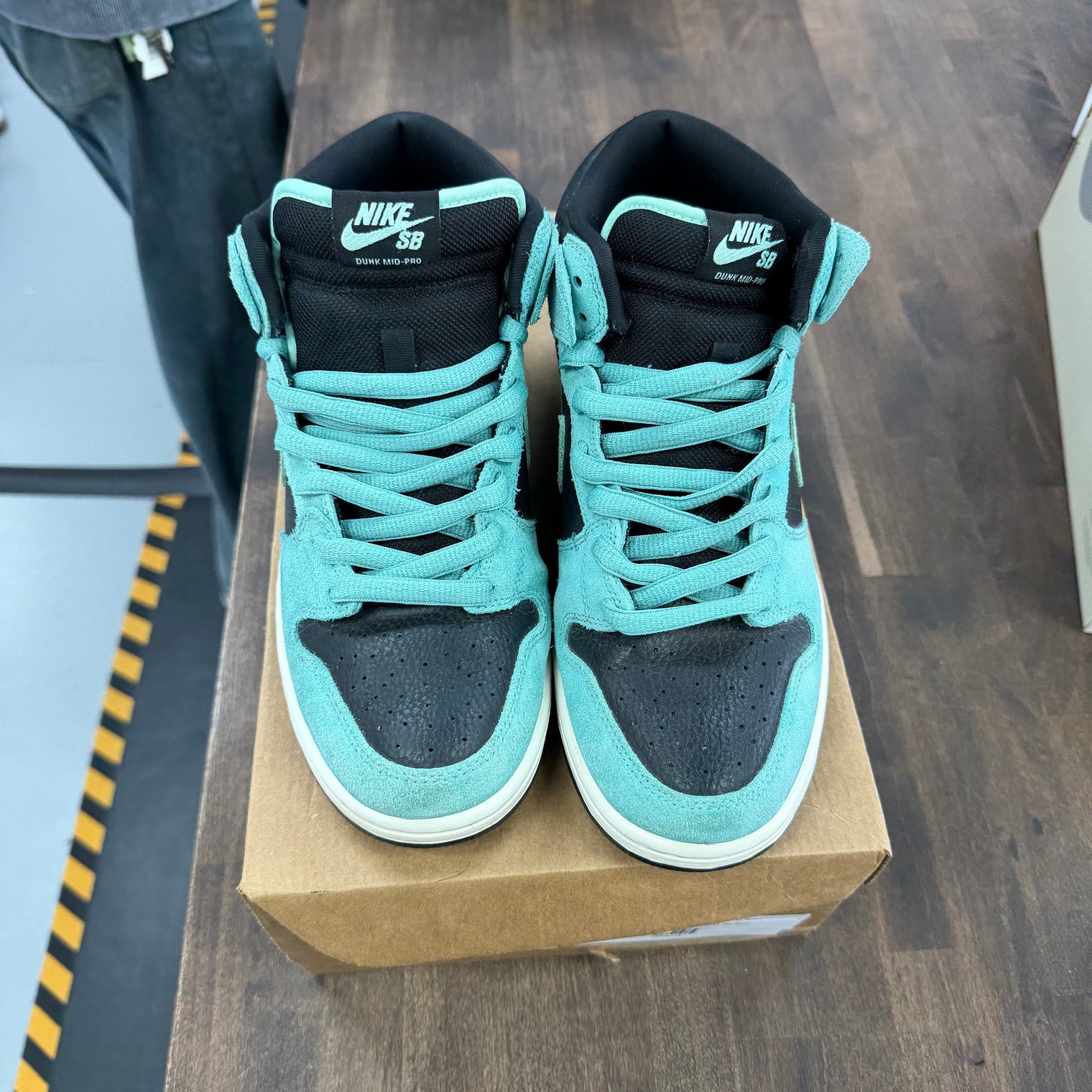 Sea Crystal SB Dunk Mid (USED, No Box)