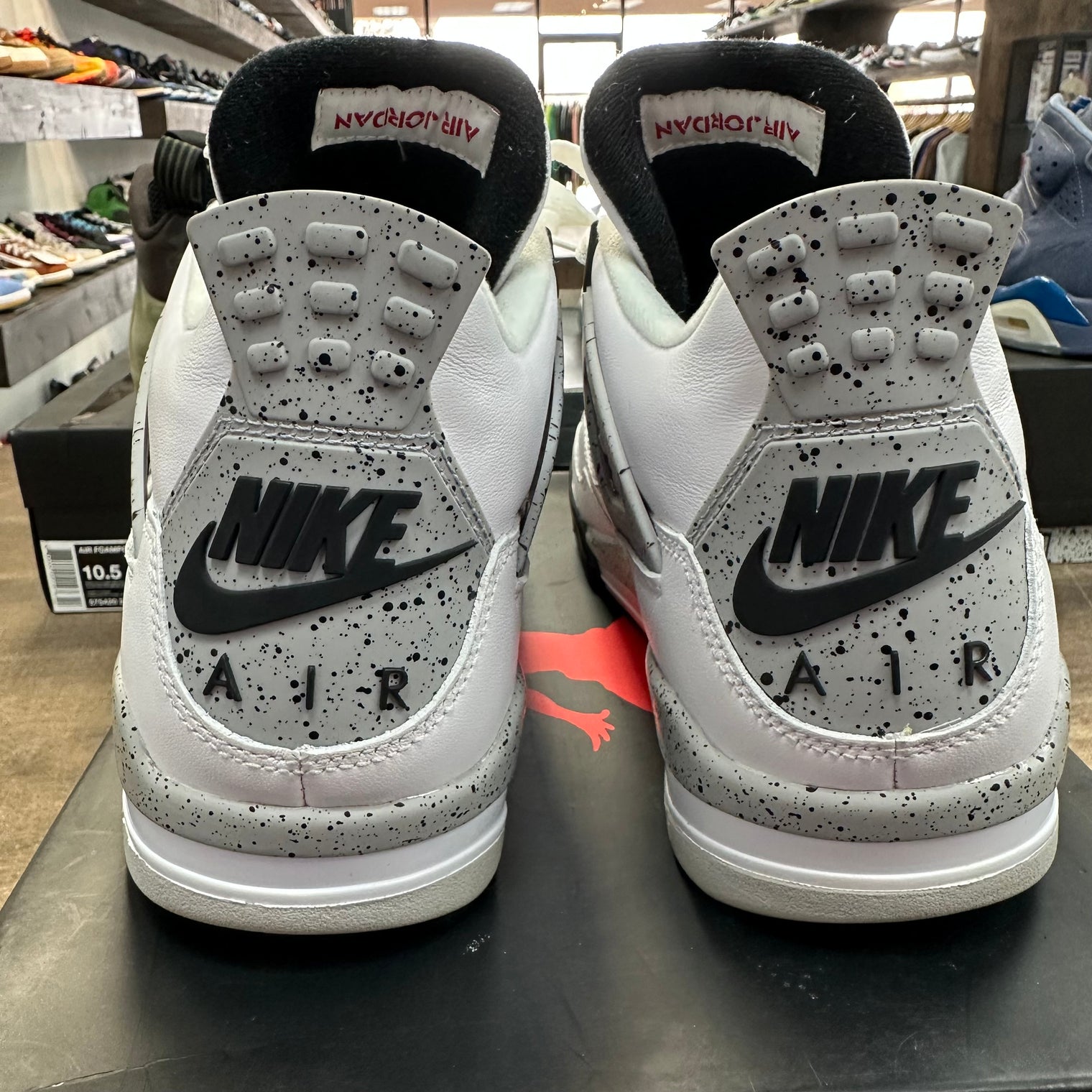 White Cement Jordan 4 Retro (2016) (USED)