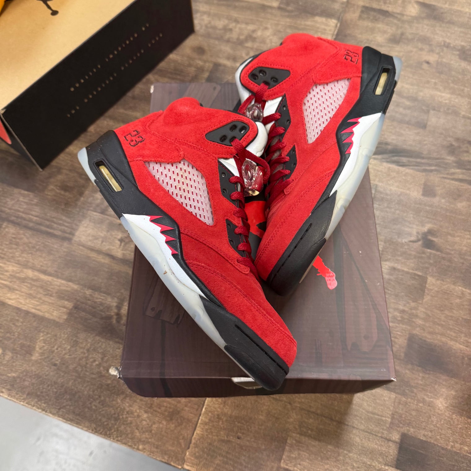 Raging Bull Jordan 5 Retro (USED)