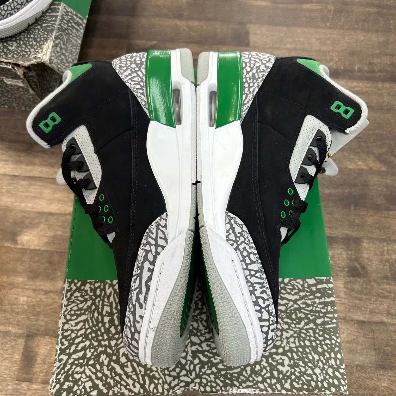 Pine Green Jordan 3 Retro (Used)