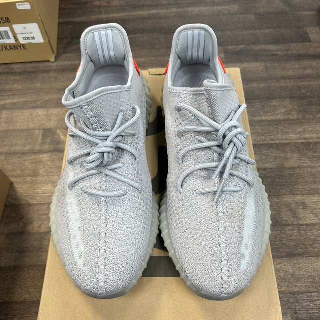 Tail Light Yeezy 350 (USED)