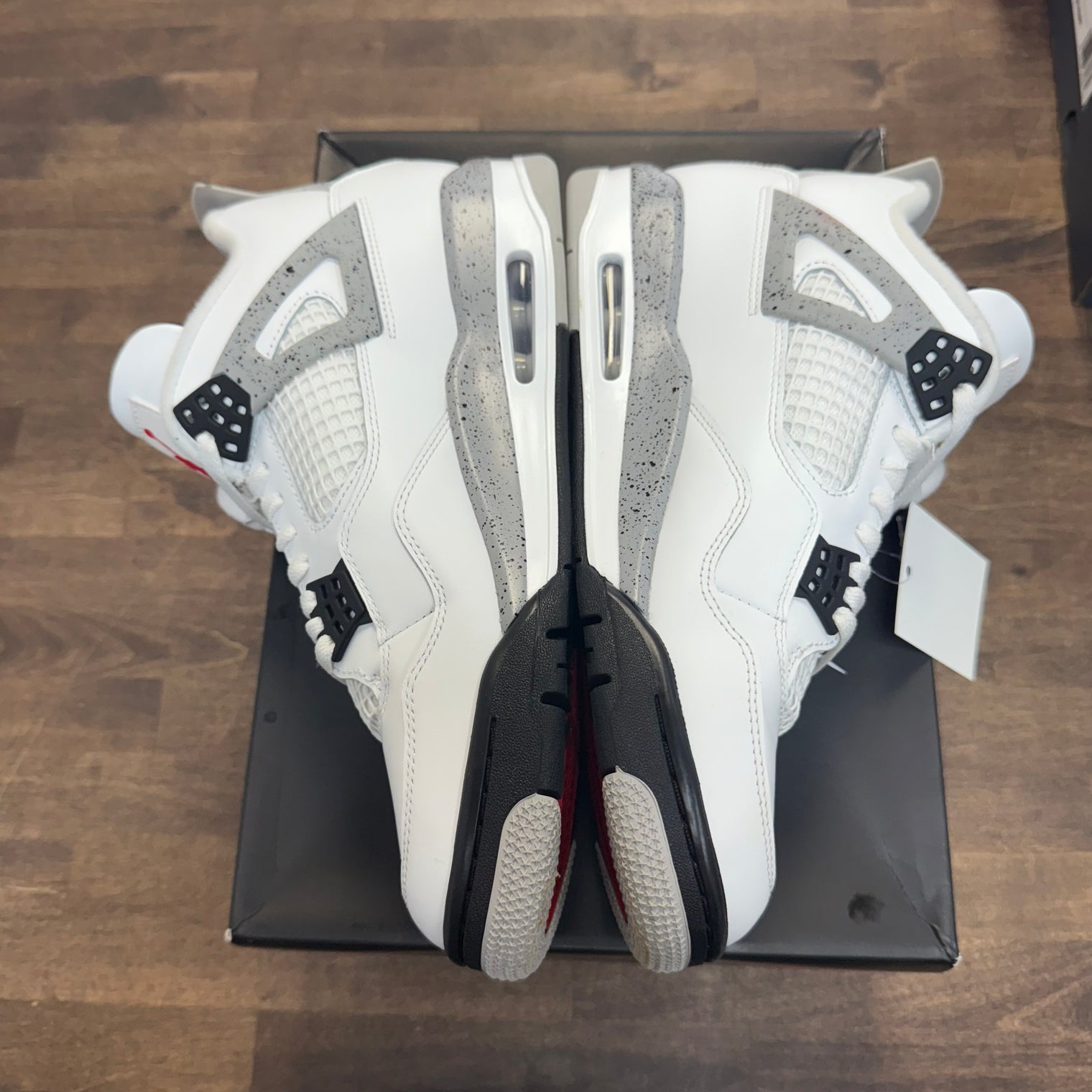 White Cement Jordan 4 Retro (Used)