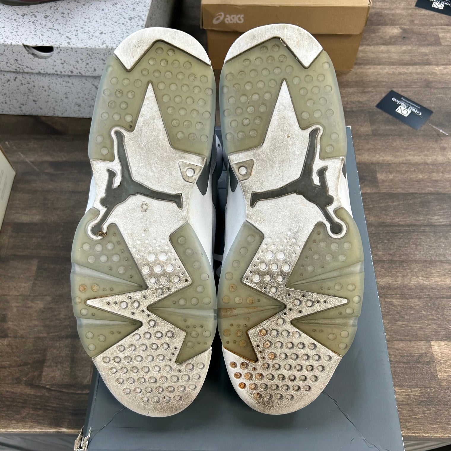 Cool Grey Jordan 6 Retro (USED)