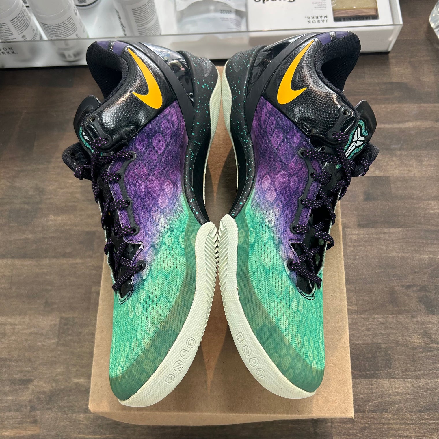 Easter Kobe 8 (USED, No Box)