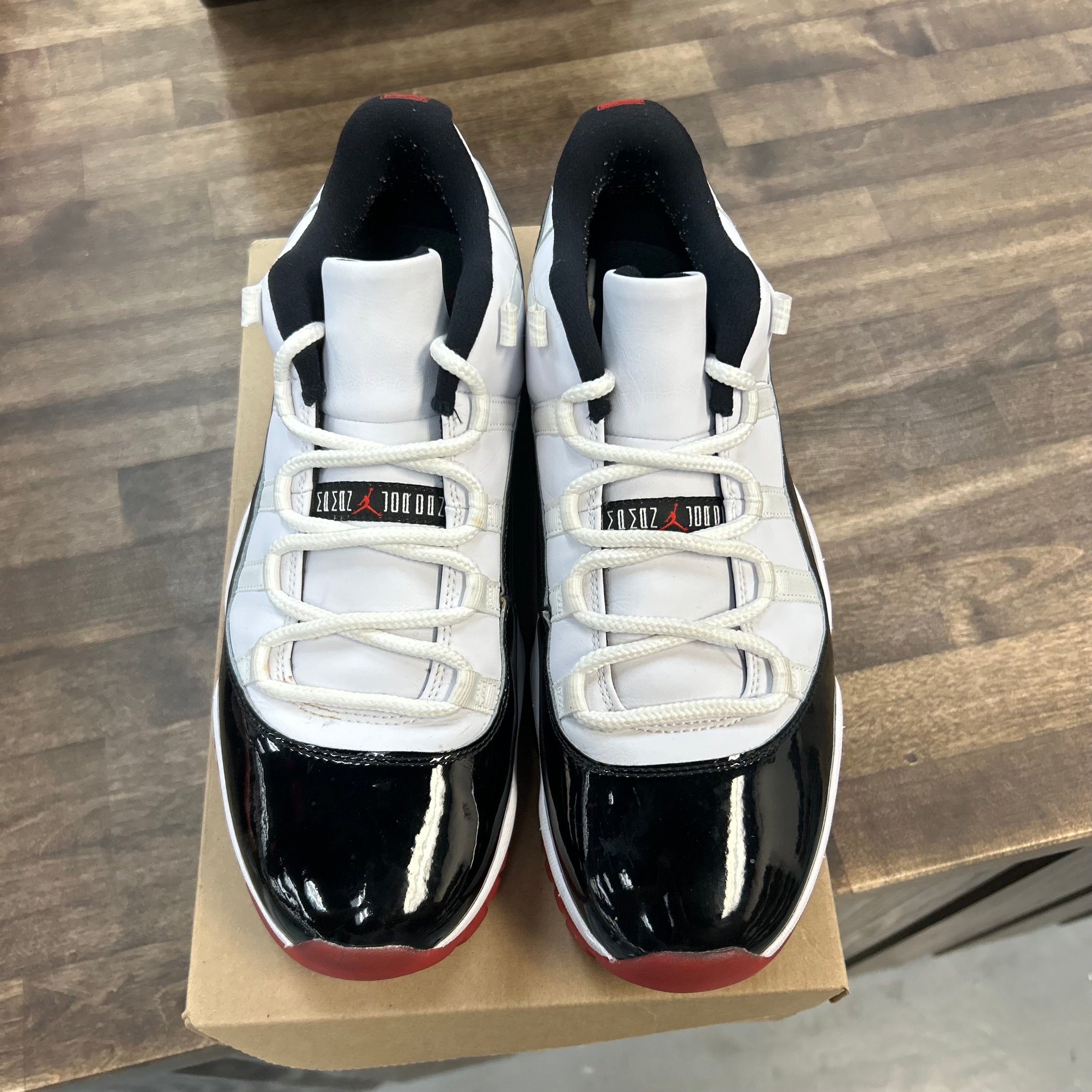 Jordan 11 Retro Low Concord Bred (US 12) (USED, No Box) Size 12 (Pre-Owned) - Image 2