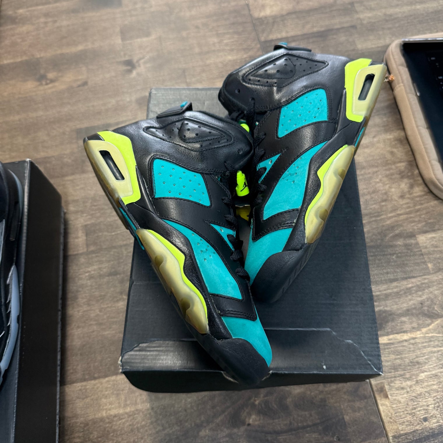 Turbo Green Jordan 6 Retro (GS) (USED, Replacement Box)