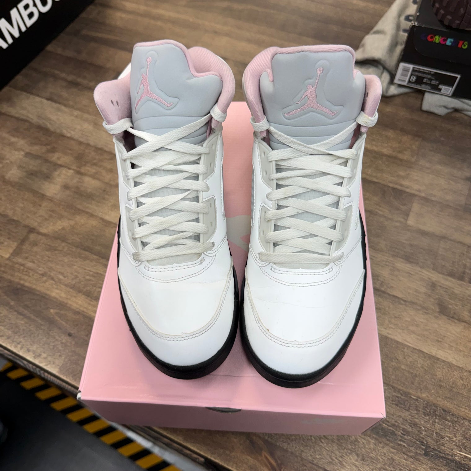 Medium Soft Pink Jordan 5 Retro (USED)