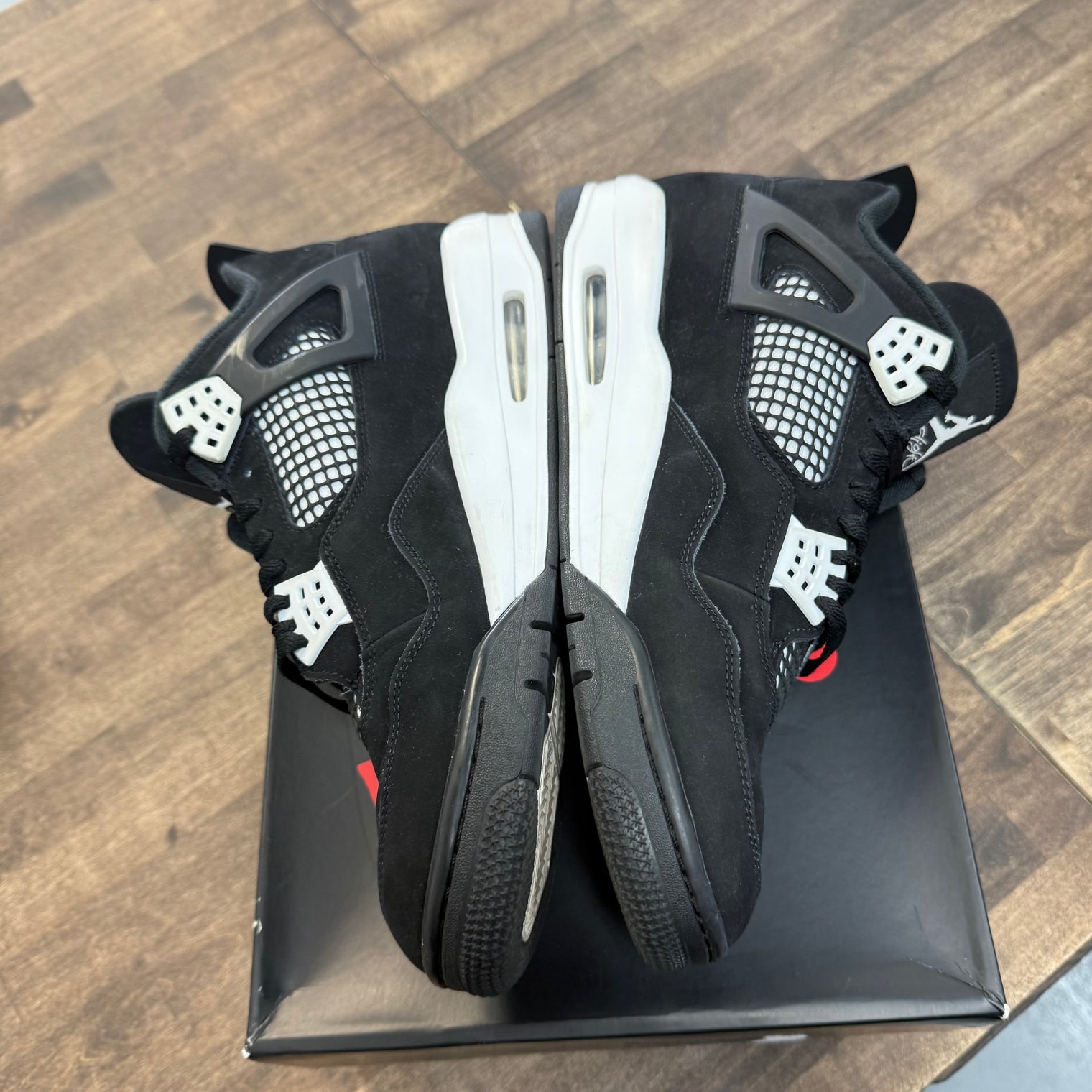 White Thunder Jordan 4 Retro (USED, Replacement Box)