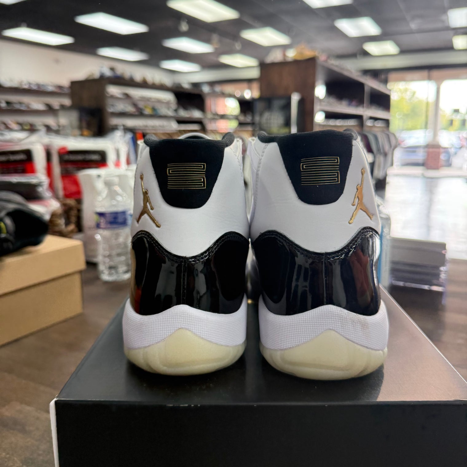 Air Jordan 11 Retro Gratitude (Used)