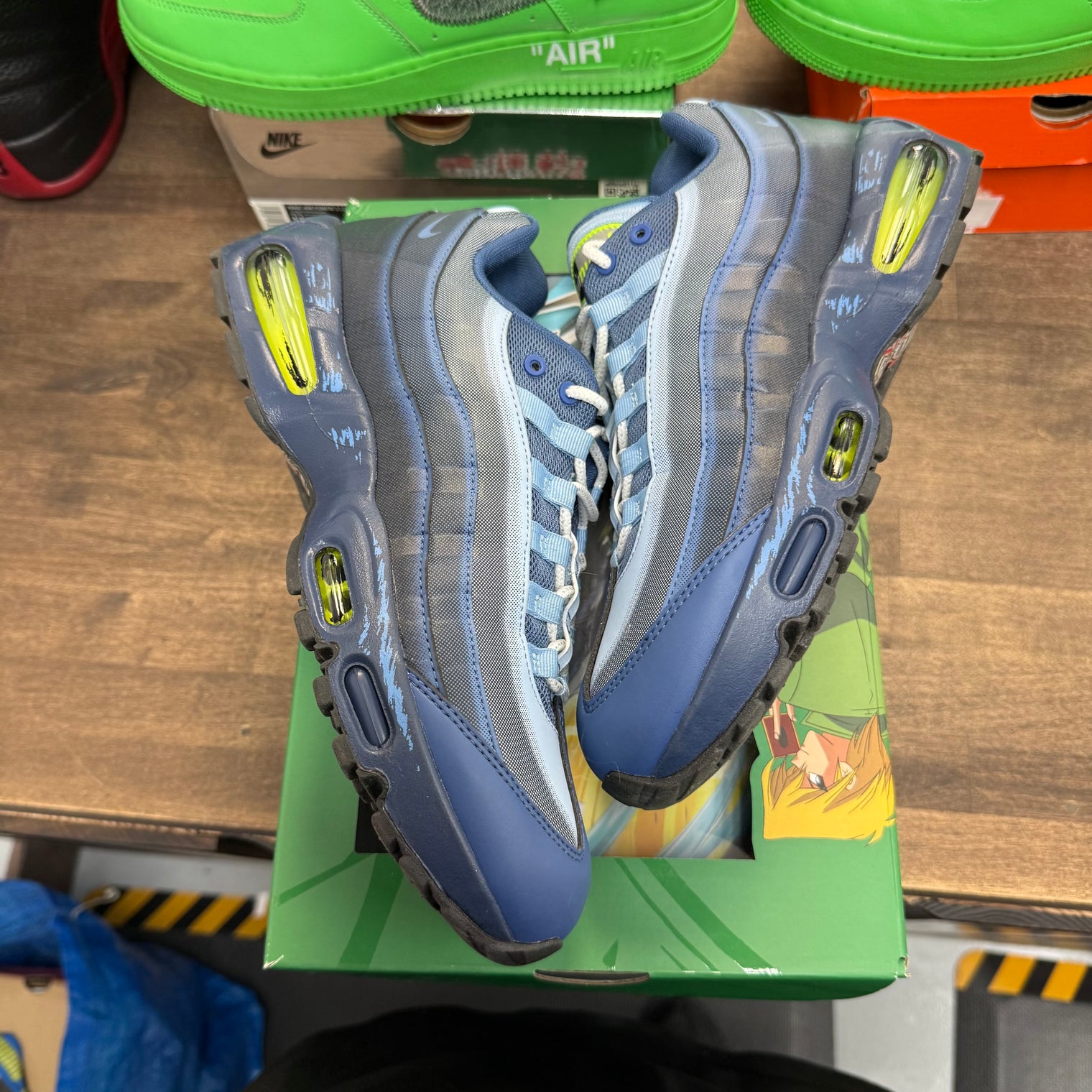 Yu-Gi-Oh Joey Nike Air Max Muscle 95 (Without Card) (USED)