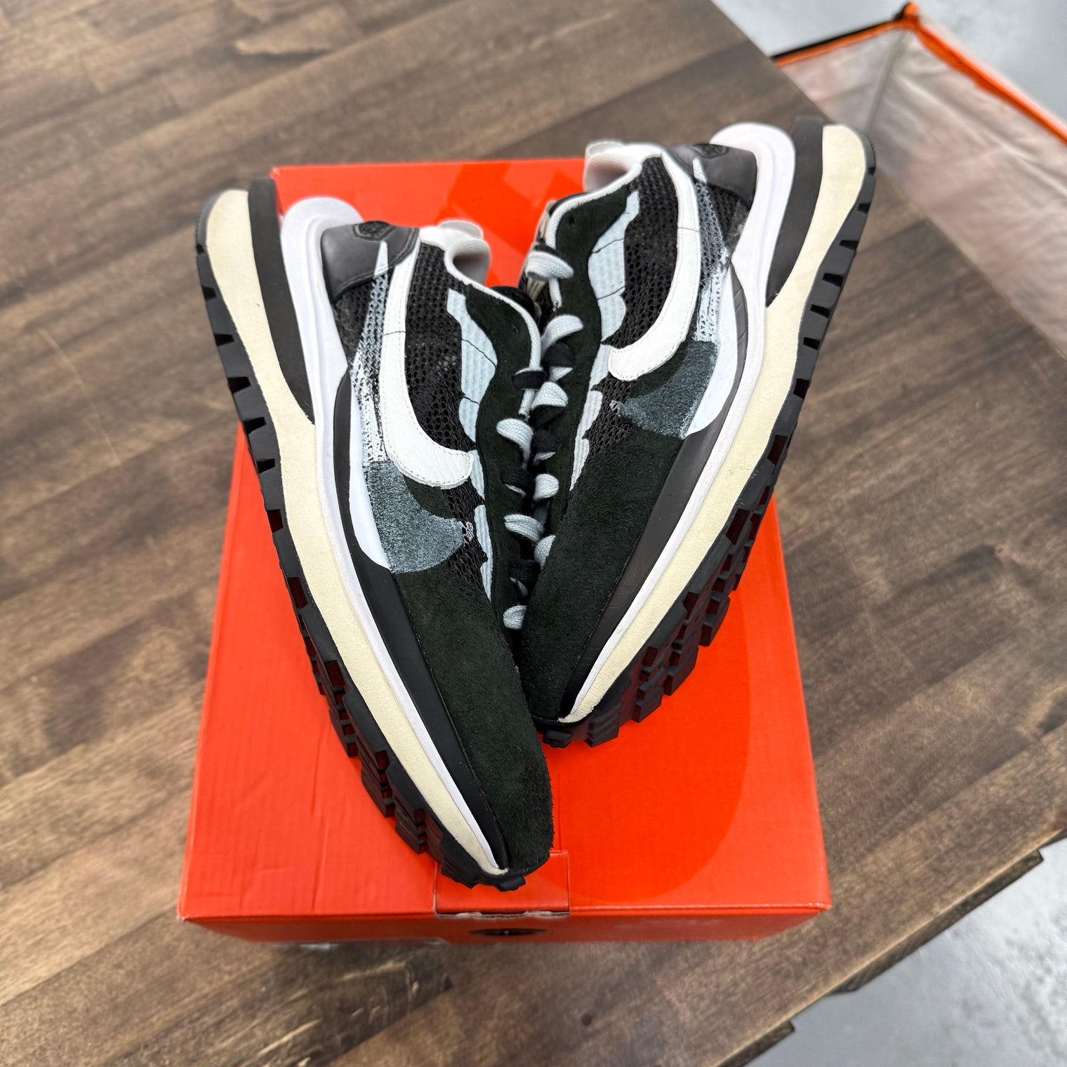 Nike Vaporwaffle sacai Black White (US 10.5) (USED)
