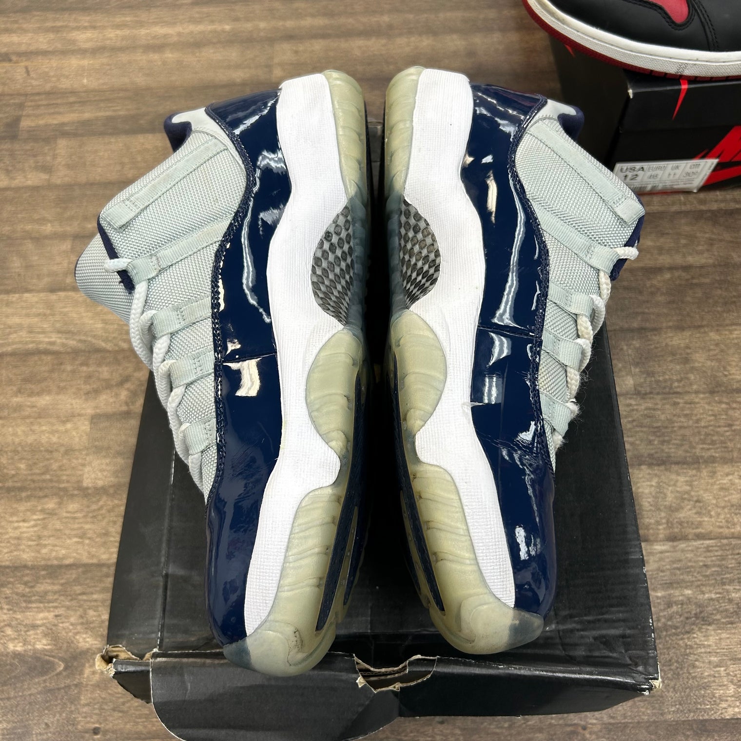 Georgetown Jordan 11 Retro Low (USED)