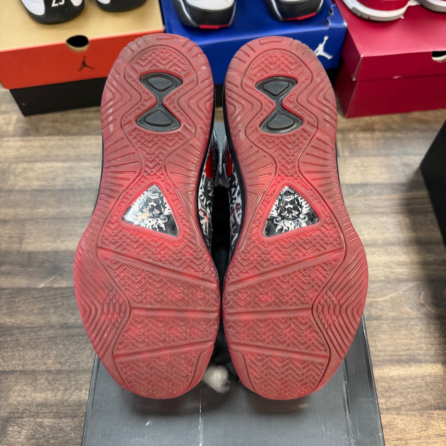 Graffiti Nike LeBron 8 (USED)