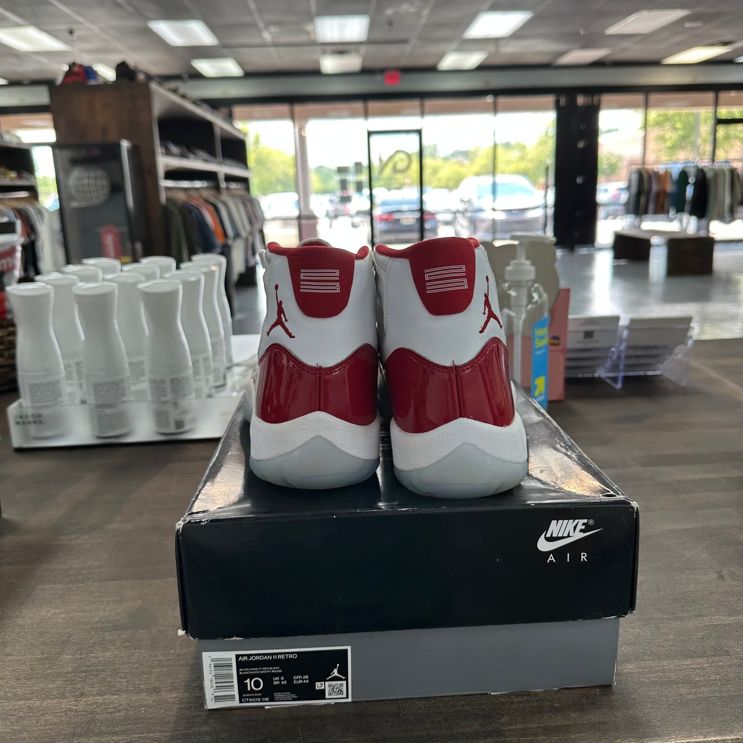Cherry Jordan 11 Retro (USED)